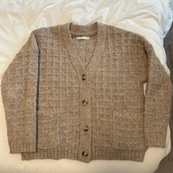 OAK + FORT Sweaters - OAK + FORT Beige Textured Cardigan size xs